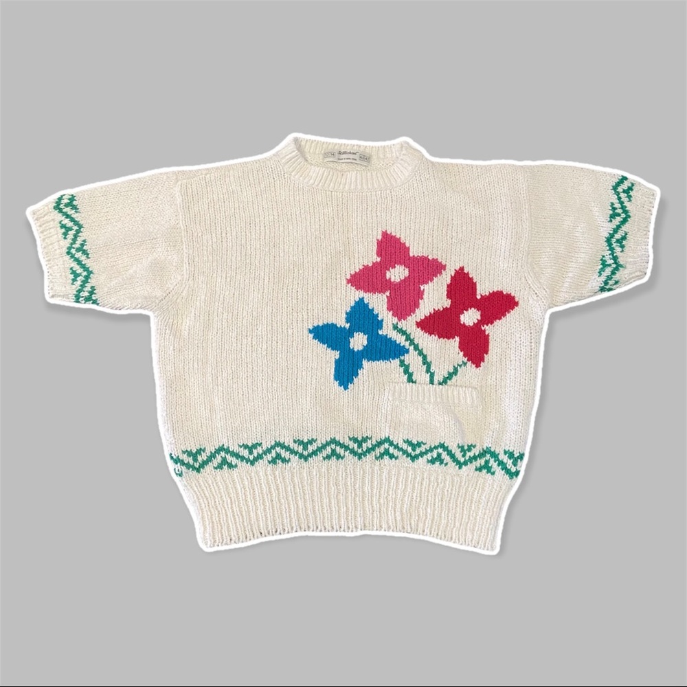 Floral short sleeve sweater